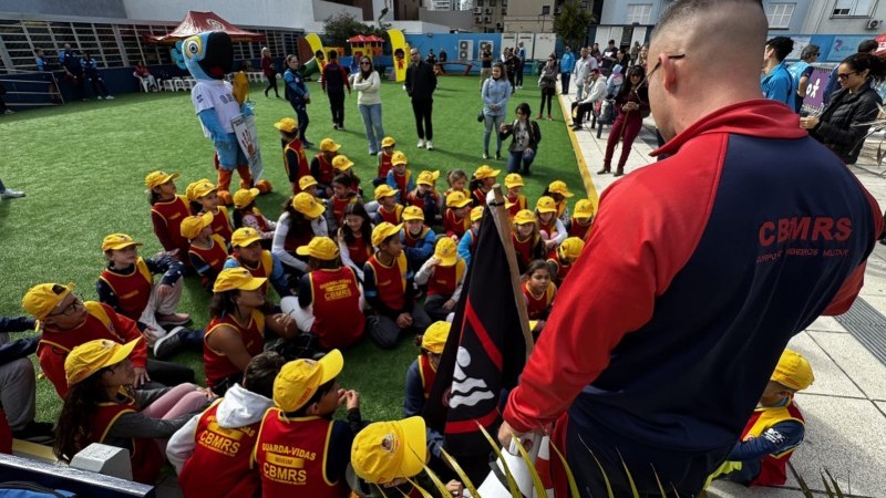 Dia Mundial de Prevenção ao Afogamento: Corpo de Bombeiros Militar promove ações de conscientização